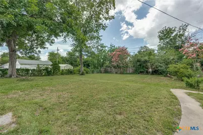 1106 S 11th Street, Temple, TX 76504 - Photo 19