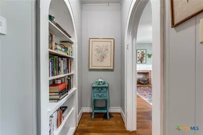 1106 S 11th Street, Temple, TX 76504 - Photo 9