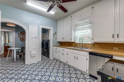 1106 S 11th Street, Temple, TX 76504 - Photo 13