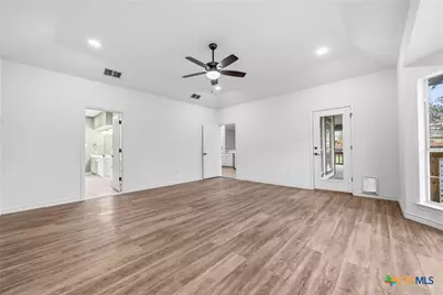 4405 W Cordoba Circle, Georgetown, TX 78628 - Photo 25