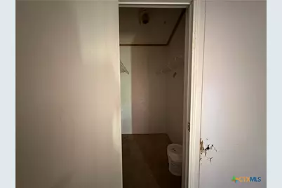 514 S Gonzales Street, Cuero, TX 77954 - Photo 9