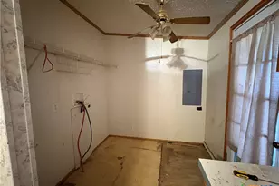 514 S Gonzales St, Cuero, TX 77954 - Photo 11