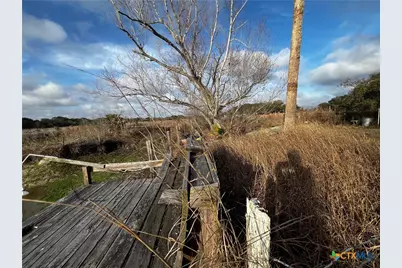 607 Quail Meadow Road, Seadrift, TX 77983 - Photo 5