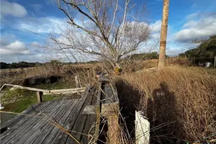 607 Quail Meadow Rd, Seadrift, TX 77983 - Photo 5