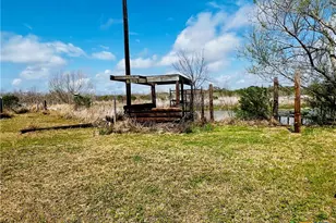 607 Quail Meadow Rd, Seadrift, TX 77983 - Photo 15