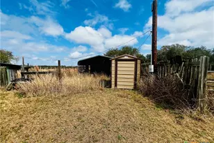 607 Quail Meadow Rd, Seadrift, TX 77983 - Photo 45