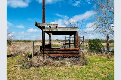 607 Quail Meadow Road, Seadrift, TX 77983 - Photo 19