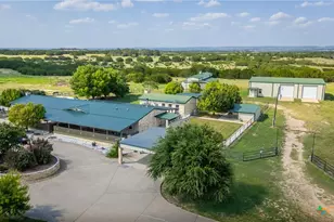 9701 County Rd 3420, Lampasas, TX 76550 - Photo 39