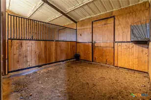 9701 County Rd 3420, Lampasas, TX 76550 - Photo 29