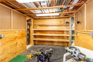 9701 County Rd 3420, Lampasas, TX 76550 - Photo 21