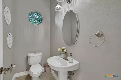 9752 Trophy Oaks Drive, San Antonio, TX 78266 - Photo 11