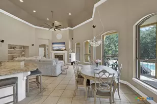 9752 Trophy Oaks Dr, San Antonio, TX 78266 - Photo 5