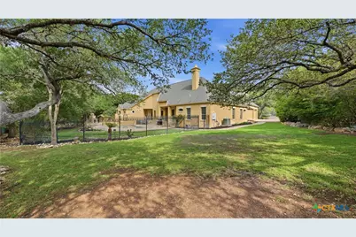 9752 Trophy Oaks Drive, San Antonio, TX 78266 - Photo 41
