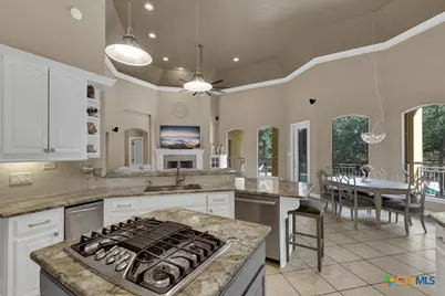 9752 Trophy Oaks Drive, San Antonio, TX 78266 - Photo 3