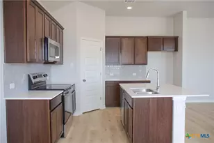 506 Story Ave, Florence, TX 76527 - Photo 5