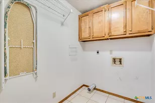 2132 Northcrest Dr, New Braunfels, TX 78130 - Photo 25