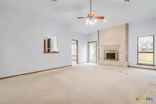 2132 Northcrest Dr, New Braunfels, TX 78130 - Photo 5