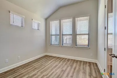 2072 Stephanie Avenue, New Braunfels, TX 78132 - Photo 9