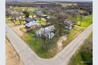 201 N 10th Street, Buckholts, TX 76518 - Photo 31