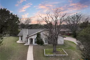 1702 Possum Trail, Harker Heights, TX 76548 - Photo 3