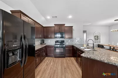 2542 McCrae, New Braunfels, TX 78130 - Photo 11