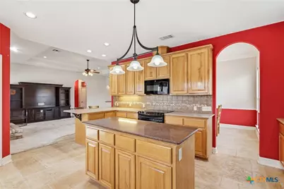 108 Lakeway Court, Victoria, TX 77905 - Photo 3