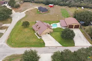 108 Lakeway Ct, Victoria, TX 77905 - Photo 37