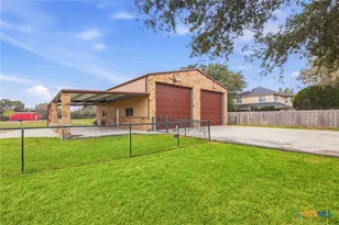 108 Lakeway Ct, Victoria, TX 77905 - Photo 27