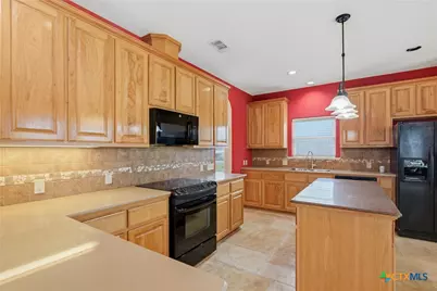 108 Lakeway Court, Victoria, TX 77905 - Photo 13