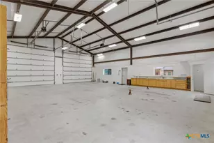 108 Lakeway Ct, Victoria, TX 77905 - Photo 43