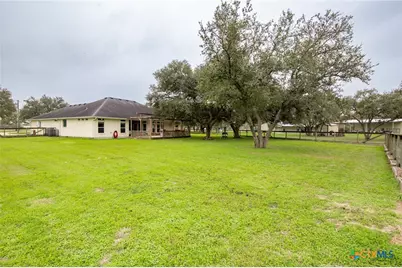 7134 Old Highway Road, Inez, TX 77968 - Photo 33