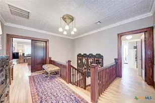 401 W 4th St, Lampasas, TX 76550 - Photo 27