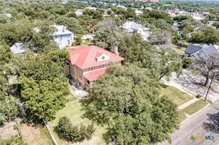 401 W 4th St, Lampasas, TX 76550 - Photo 47