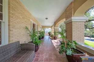 401 W 4th St, Lampasas, TX 76550 - Photo 3