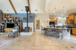 232 Crooked Oak Ln, Round Mountain, TX 78663 - Photo 17