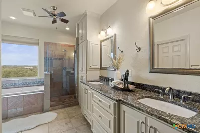 232 Crooked Oak Lane, Round Mountain, TX 78663 - Photo 29