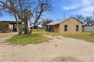 910 Co Rd 421, Evant, TX 76525 - Photo 3