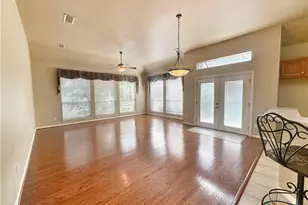 2263 Kensington Way, New Braunfels, TX 78130 - Photo 3