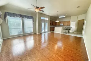 2263 Kensington Way, New Braunfels, TX 78130 - Photo 5