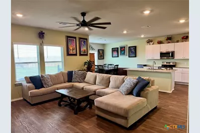 1539 Chianti Pass, New Braunfels, TX 78130 - Photo 5