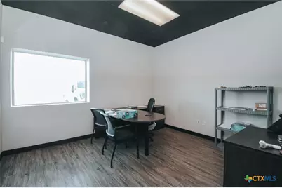 13102 N Navarro, Victoria, TX 77904 - Photo 23