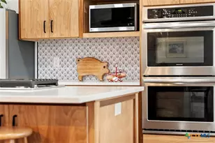 153 Co Rd 491, Elgin, TX 78621 - Photo 9