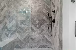 874 Lakebreeze Dr, Canyon Lake, TX 78133 - Photo 31