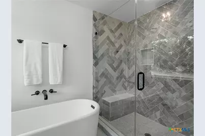 874 Lakebreeze Drive, Canyon Lake, TX 78133 - Photo 29