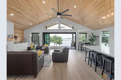 874 Lakebreeze Drive, Canyon Lake, TX 78133 - Photo 11