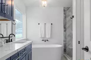 874 Lakebreeze Dr, Canyon Lake, TX 78133 - Photo 31