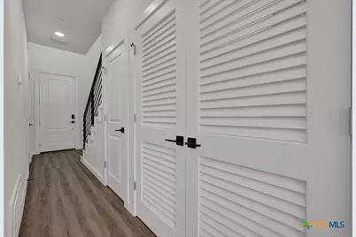 104 Creekside Trail #301, Kyle, TX 78640 - Photo 5