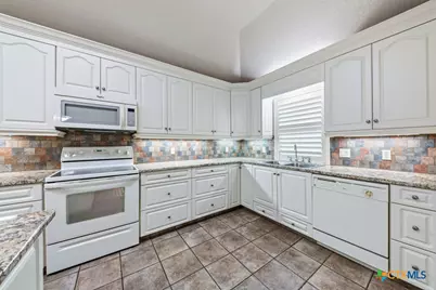 2620 Foresthaven Drive, New Braunfels, TX 78132 - Photo 9