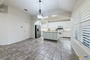 2620 Foresthaven Dr, New Braunfels, TX 78132 - Photo 7