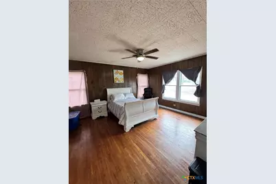 1364 Clinton Place, Kenedy, TX 78119 - Photo 9